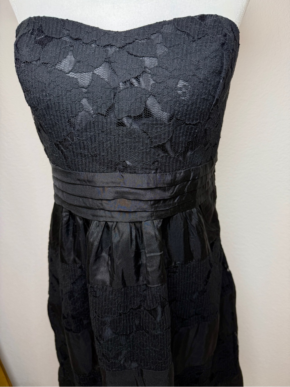 Love21 Strapless Black Lace Cocktail Dress Cotton Silk Blend